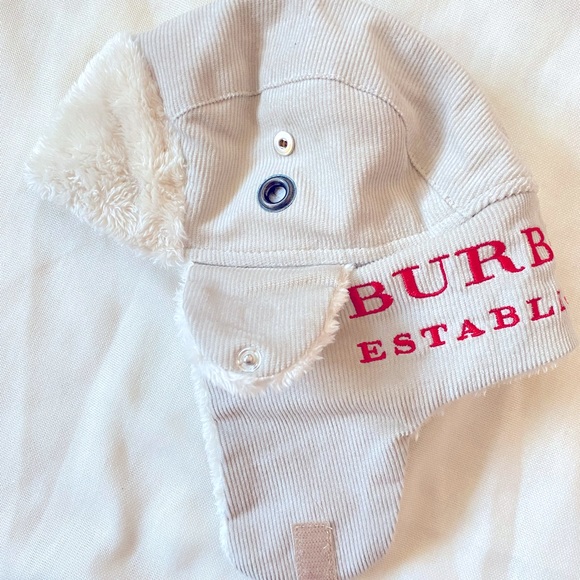 Burberry Baby Trapper Hat NWT - Picture 5 of 8